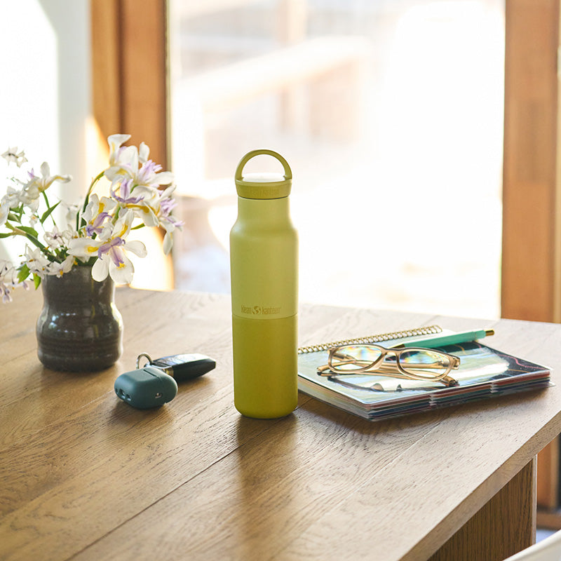 12oz-rise-classic-with-arch-loop-cap-m0 12oz_rise_classic_insulated_acacia_table_square.jpg