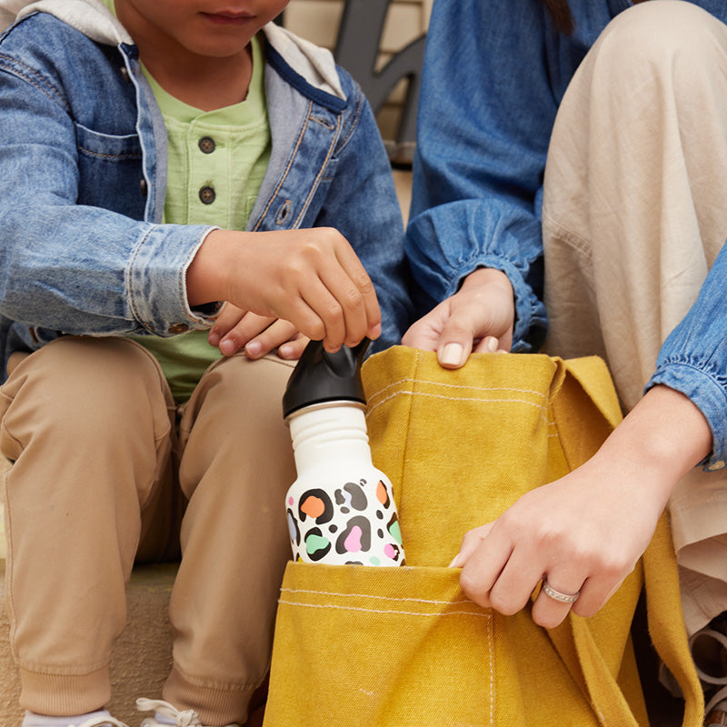 12oz-kid-s-classic-with-flip-seal-sport-cap-k1 kid_sport_flip_seal_12oz_bag_pull_square.jpg