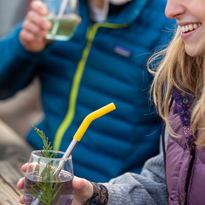 straw-4-pack-s3 recycled_steel_straw_drink_smile_lifestyle.jpg
