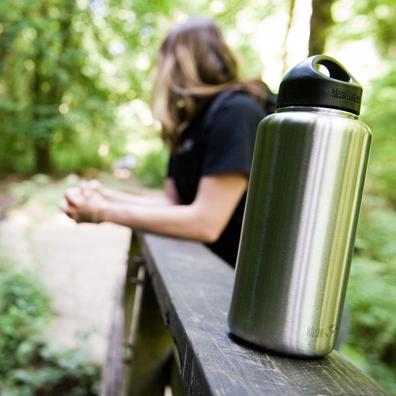 40oz-wide-with-loop-cap-c0 wide_40oz_bottle_bridge_closeup_square.jpg